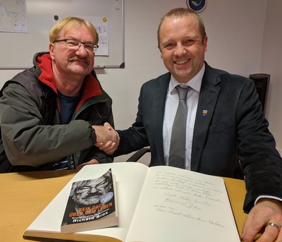 Richard Brox _ Eintrag Goldene Buch