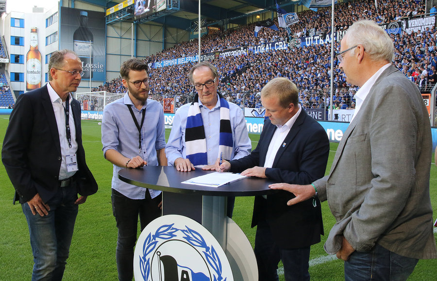 Unterzeichnungs Städtepartnerschaft_DSC Arminia Bielefeld