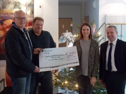 Scheckübergabe Aktion Lichtblicke 2015