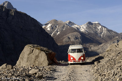 PeterGebhard_roter Bulli