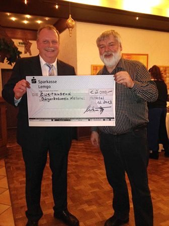 Scheckübergabe Bürgerbus