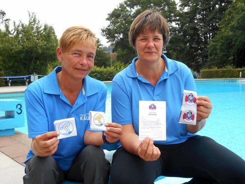 Schwimmmeisterinnen Stefanie Schlanow und Birgit Sandmann